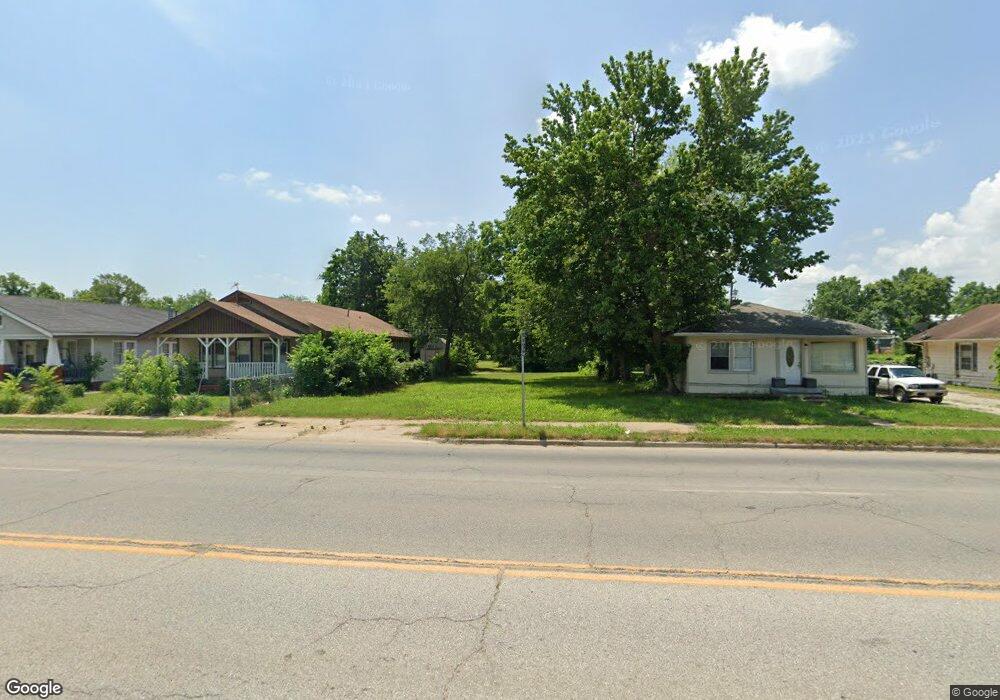 408 Wc Rogers Blvd, Skiatook, OK 74070 - photo 1