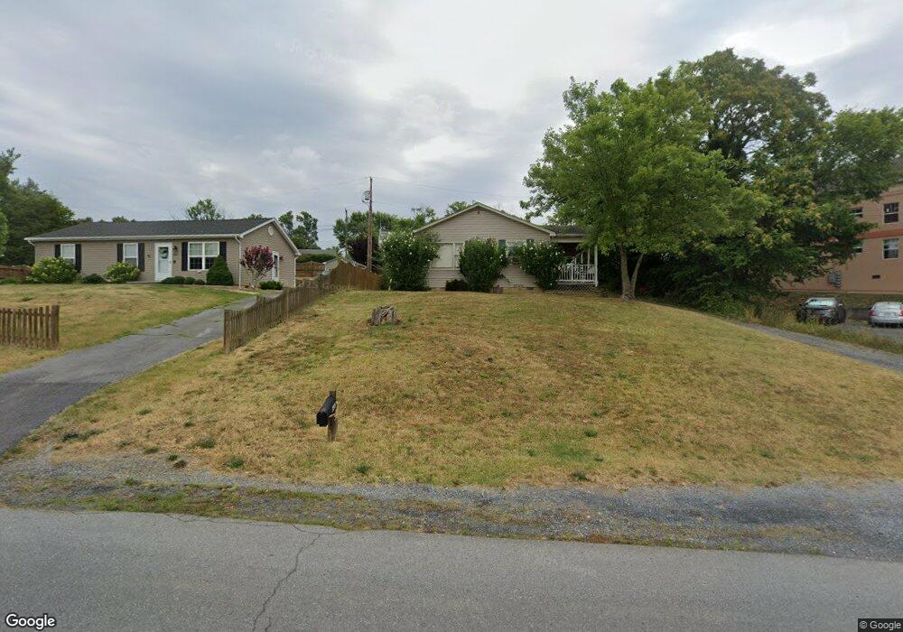 603 Massanutten Ave, Front Royal, VA 22630 - photo 1