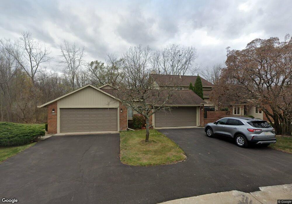 5507 Walnut Cir W unit 10 43, West Bloomfield, MI 48322 - photo 1