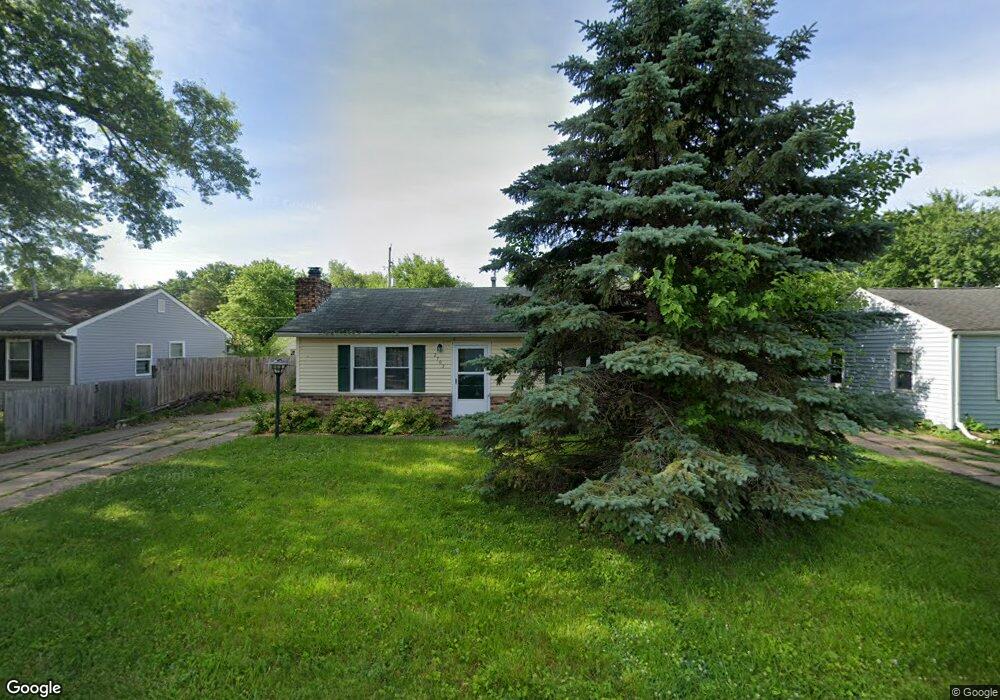 2703 W 69th St, Davenport, IA 52806 - photo 1