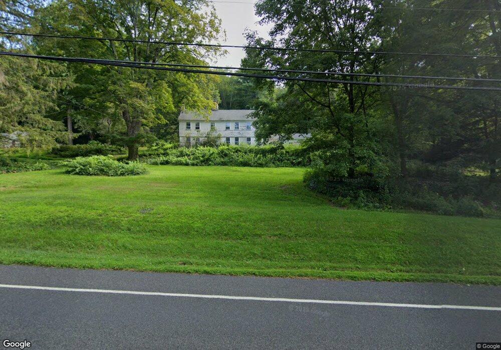 438 Washington Rd, Woodbury, CT 06798 - photo 1