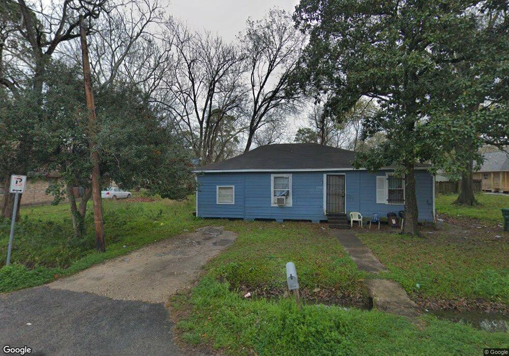 6802 Bethune Dr, Houston, TX 77091 - photo 1