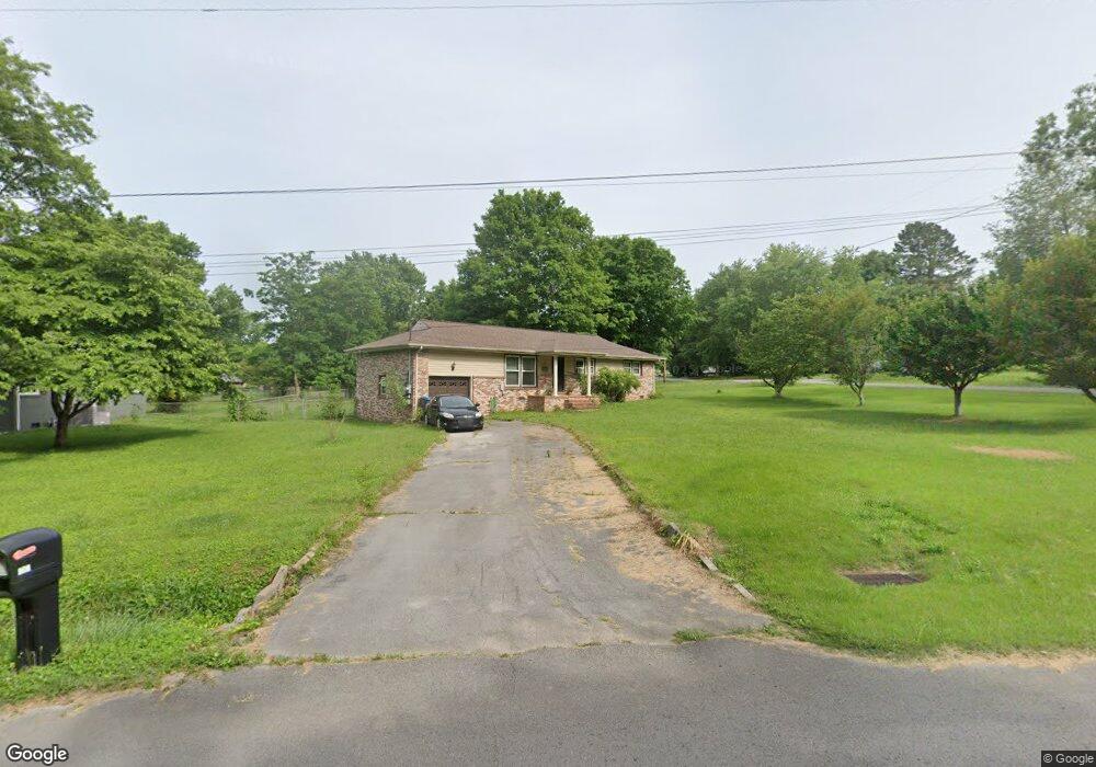 900 Sycamore Dr, Manchester, TN 37355 - photo 1