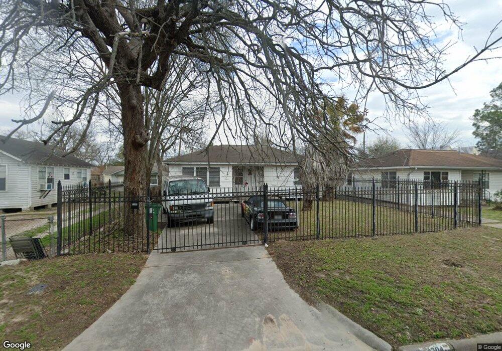 4304 Edison St, Houston, TX 77009 - photo 1