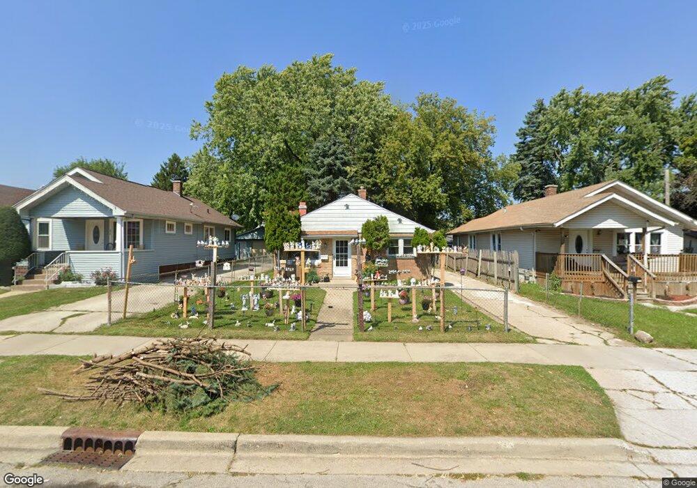 2016 Lloyd Ave, Waukegan, IL 60085 - photo 1