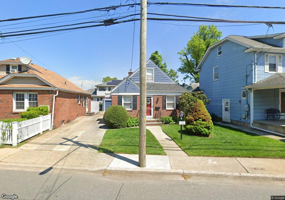 222 Courthouse Rd, Franklin Square, NY 11010 - photo 1
