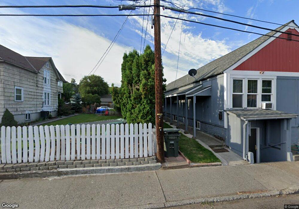 1302 E 12th St, the Dalles, OR 97058 - photo 1