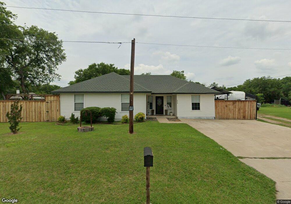 604 Crisp Rd, Ennis, TX 75119 - photo 1