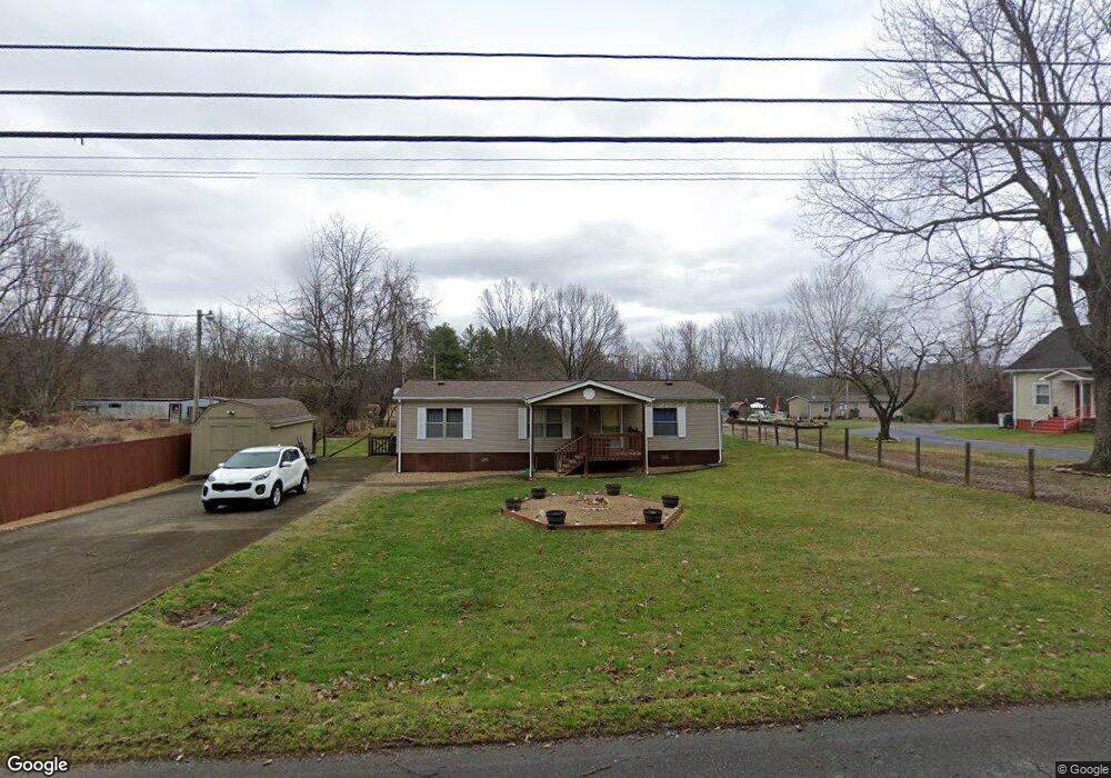 1979 Dave Buck Rd, Johnson City, TN 37601 - photo 1