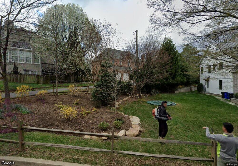 4433 N Dittmar Rd, Arlington, VA 22207 - photo 1