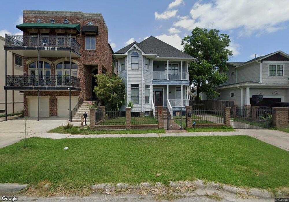 707 E 7th St, Houston, TX 77007 - photo 1
