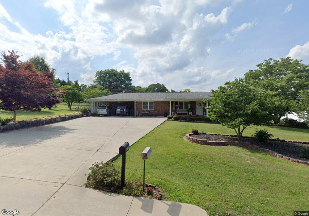 4431 Wahoo Dr, Gainesville, GA 30506 - photo 1