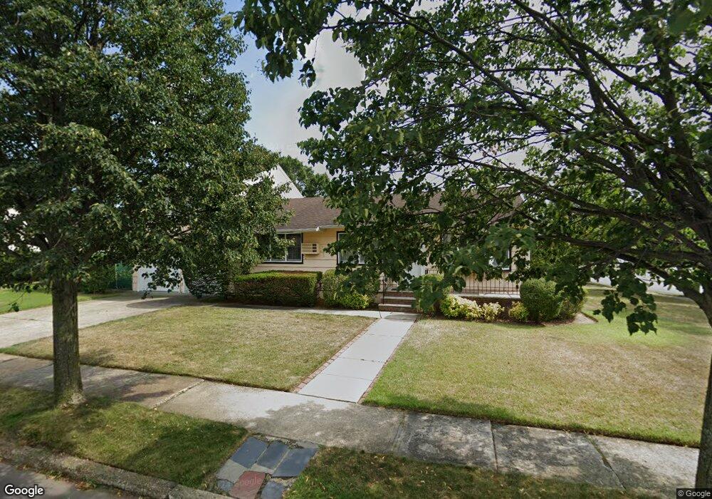 745 Anderson Ave, Franklin Square, NY 11010 - photo 1