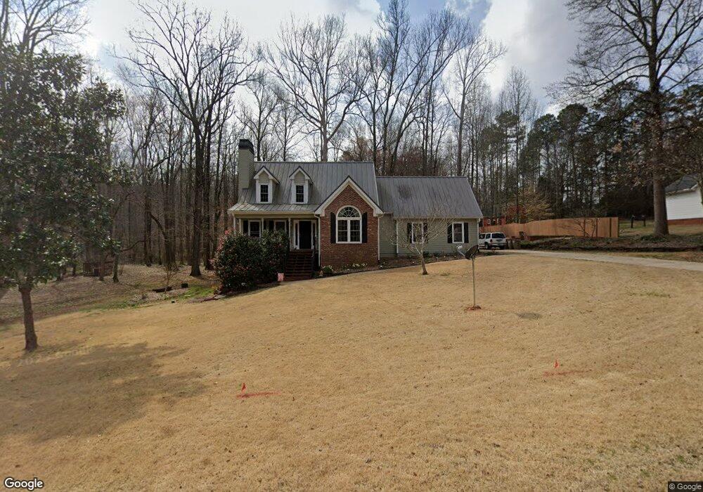 605 Creek View Dr, Hoschton, GA 30548 - photo 1