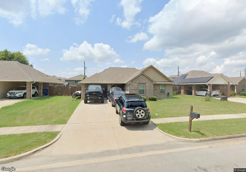 3007 S Cardinal St, Ennis, TX 75119 - photo 1