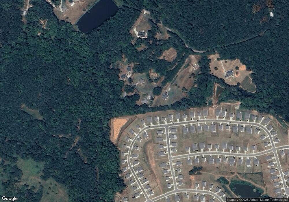 135 Moua Dr, Hoschton, GA 30548 - photo 1