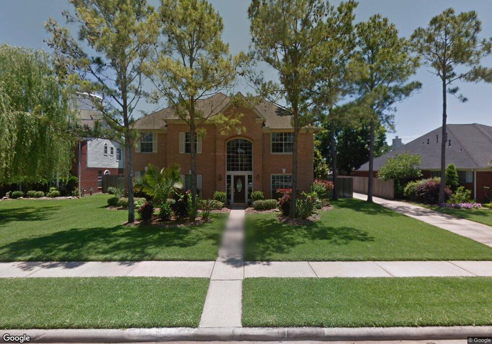 1205 Beechwood Dr, Friendswood, TX 77546 - photo 1