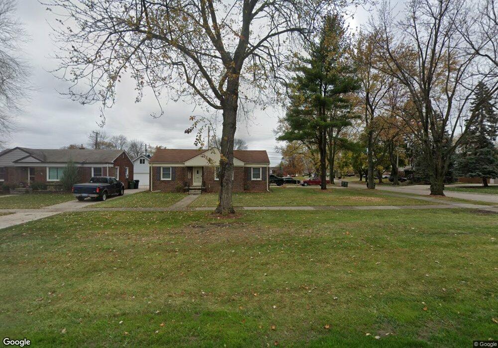 19010 Pinecrest Dr, Allen Park, MI 48101 - photo 1