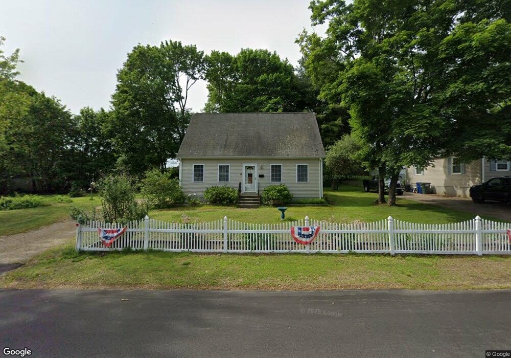 8 Babcock St, Pawcatuck, CT 06379 - photo 1