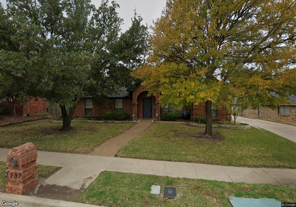 2737 Woodbridge Dr, Hurst, TX 76054 - photo 1