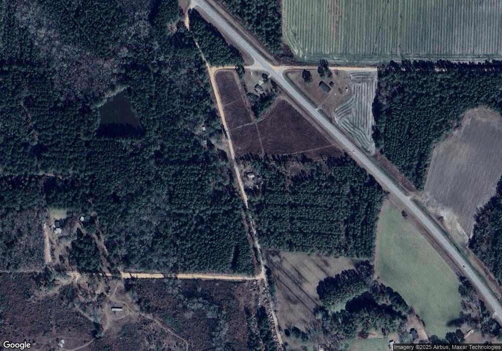 239 Sapphire Rd, Douglas, GA 31533 - photo 1