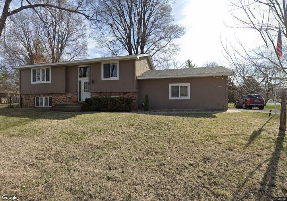 3325 Larchmore Ave, Wayzata, MN 55391 - photo 1