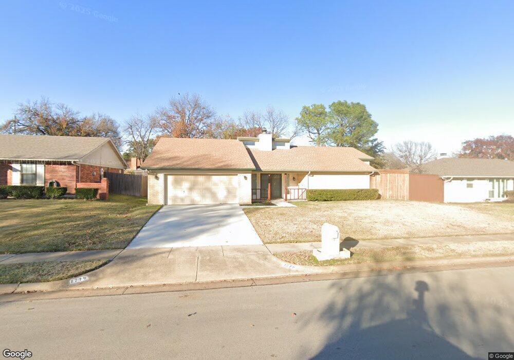 1719 Post Oak Dr, Bedford, TX 76021 - photo 1