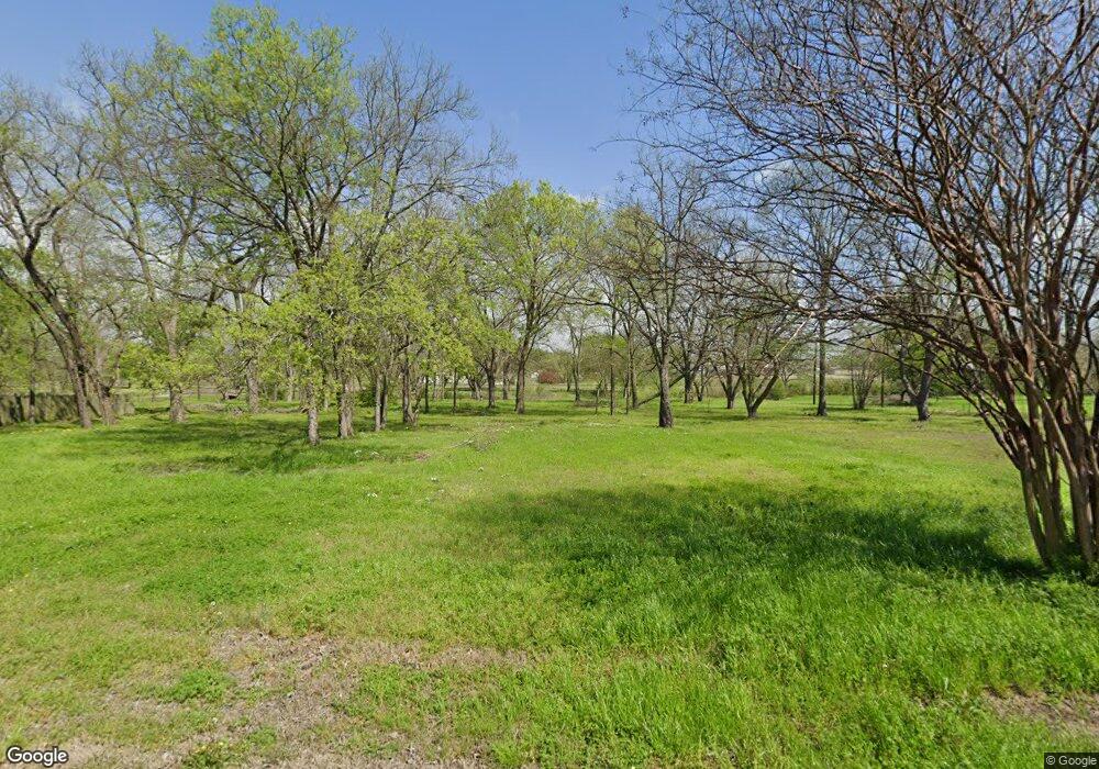 204 S 5th St, Bonham, TX 75418 - photo 1