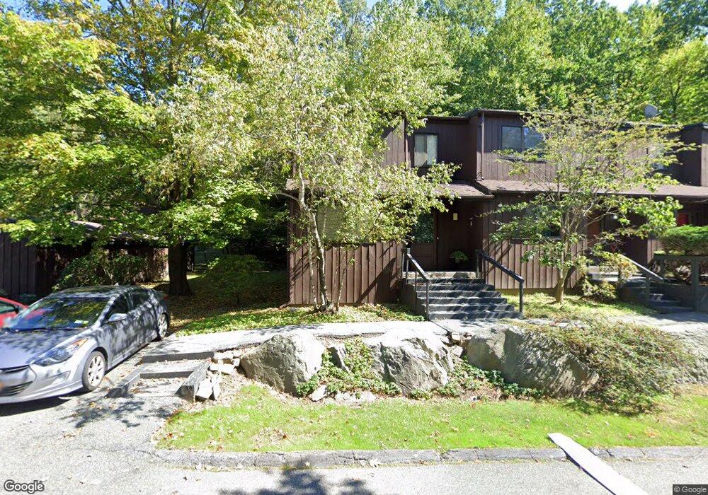 7 Redwood Dr, Highland Mills, NY 10930 - photo 1