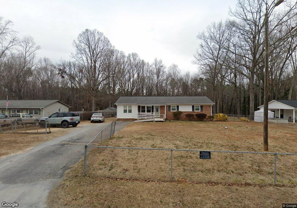 1016 Holly Hills Dr, Gastonia, NC 28052 - photo 1