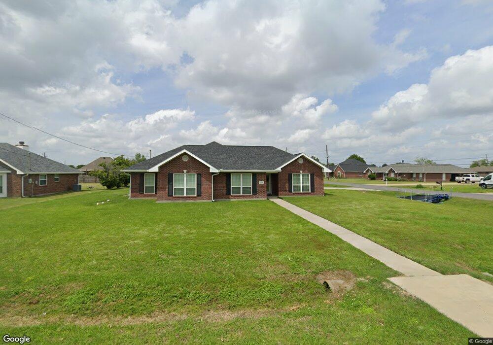 2762 Crown Ln, Lake Charles, LA 70605 - photo 1