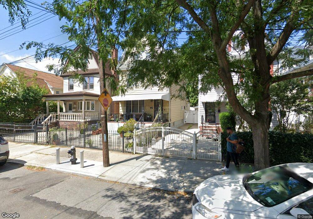 11209 91st Ave, Richmond Hill, NY 11418 - photo 1