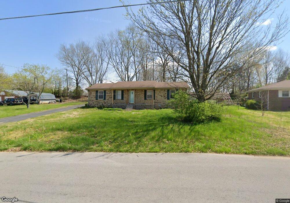 601 S Hillcrest Dr, Shelbyville, TN 37160 - photo 1