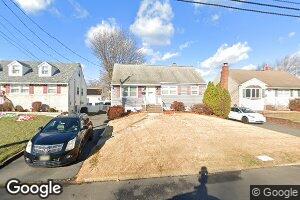 124 Bedford Ave, Iselin, NJ 08830