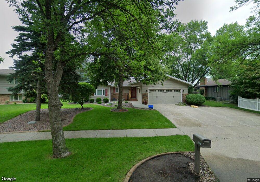 3641 Par St N, Fargo, ND 58102 - photo 1