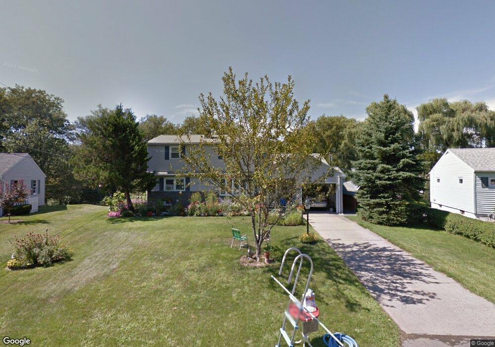 7 St Stephens Ln E, Schenectady, NY 12302 - photo 1