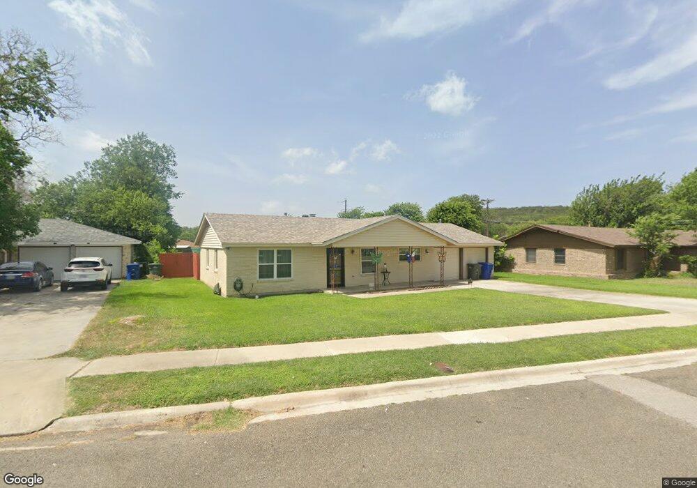 904 Holly St, Copperas Cove, TX 76522 - photo 1