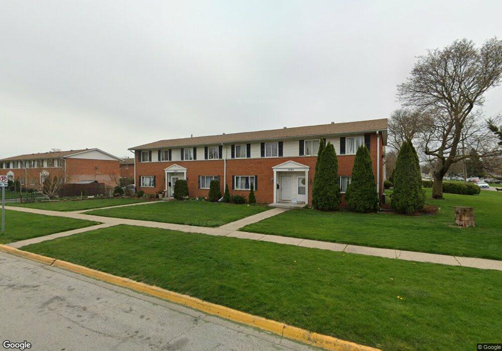 1394 Monomoy St unit C, Aurora, IL 60506 - photo 1