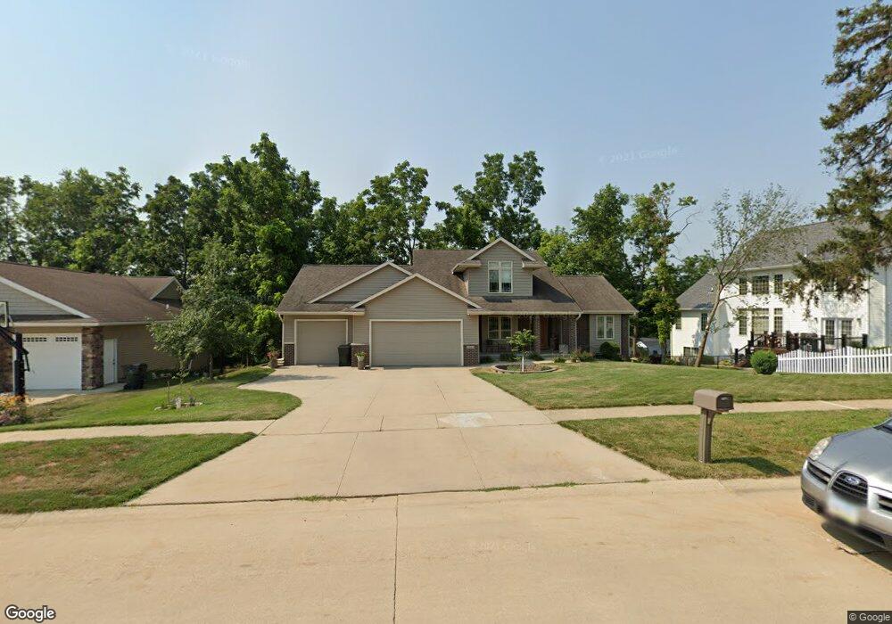 4029 Windfall Dr NW, Cedar Rapids, IA 52405 - photo 1