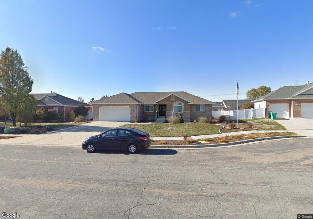 2366 S 950 W, Syracuse, UT 84075 - photo 1