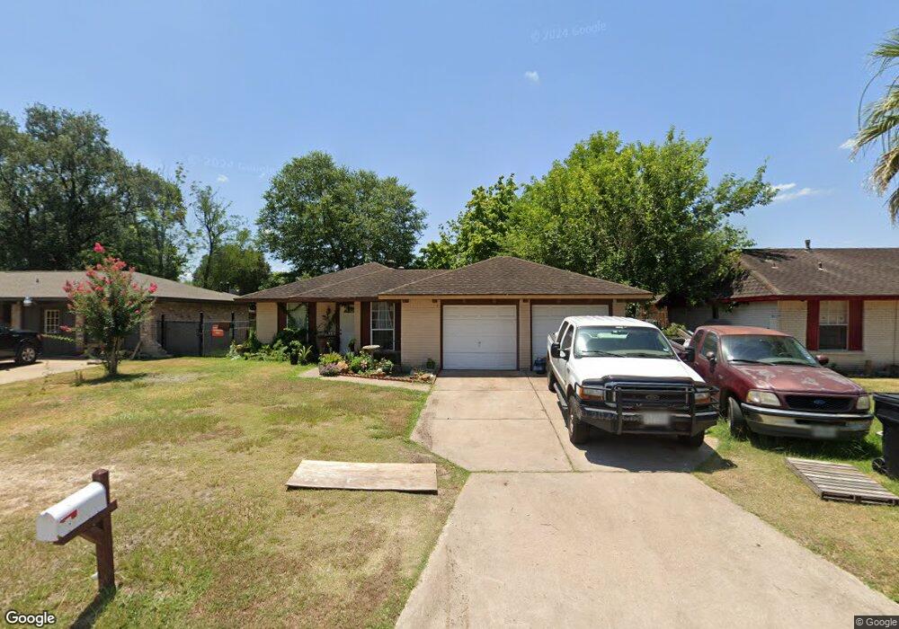 1707 Rainy River Dr, Houston, TX 77088 - photo 1