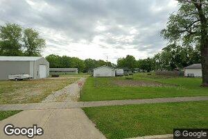 306 Garfield St, Pana, IL 62557