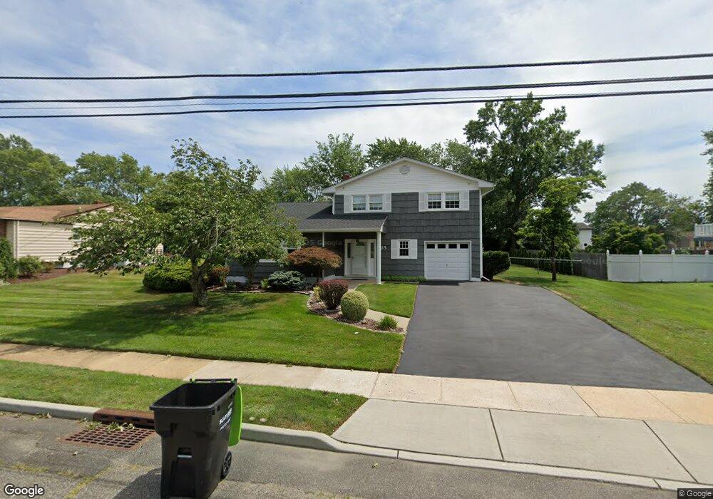 25 Shawnee Ln, Old Bridge, NJ 08857 - photo 1