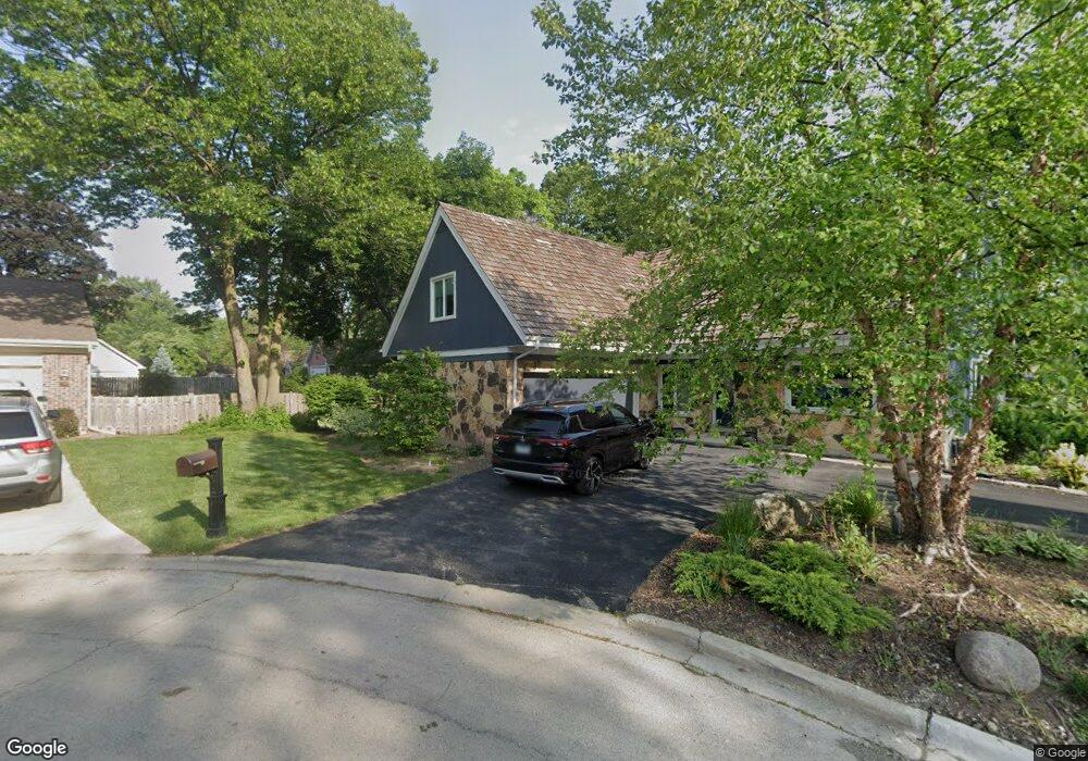 4006 Walnut Ct, Rolling Meadows, IL 60008 - photo 1