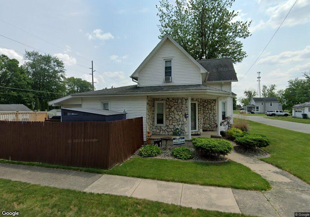 159 W Indiana Ave, Nappanee, IN 46550 - photo 1