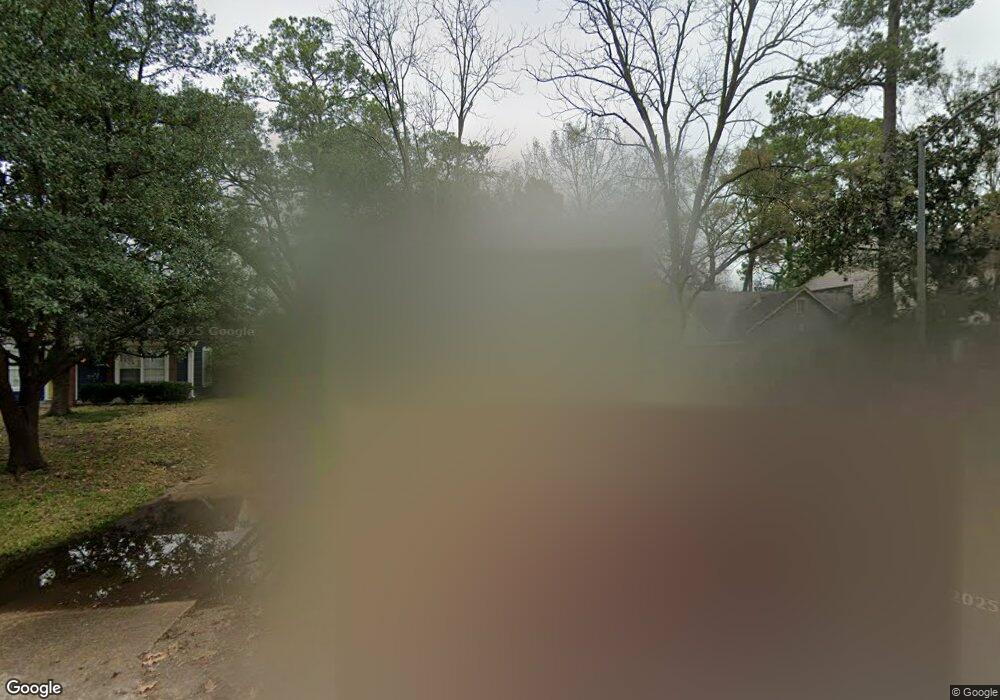 1562 Sue Barnett Dr, Houston, TX 77018 - photo 1