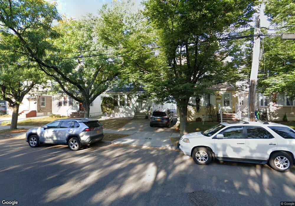 8930 Gettysburg St, Bellerose, NY 11426 - photo 1