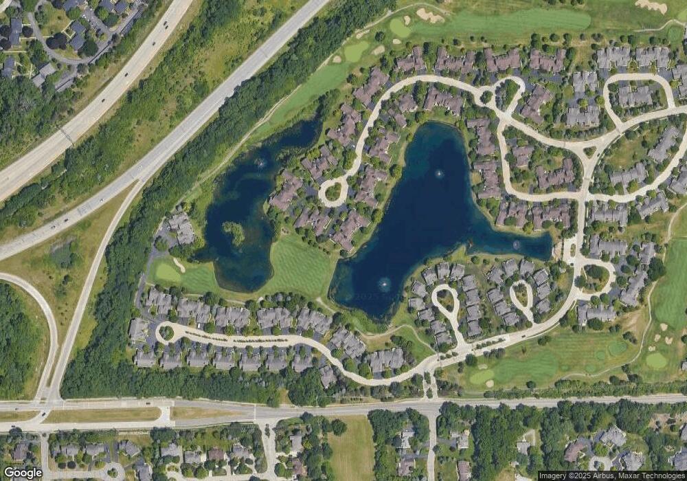 452 Cambridge Way, Bloomfield Hills, MI 48304 - photo 1