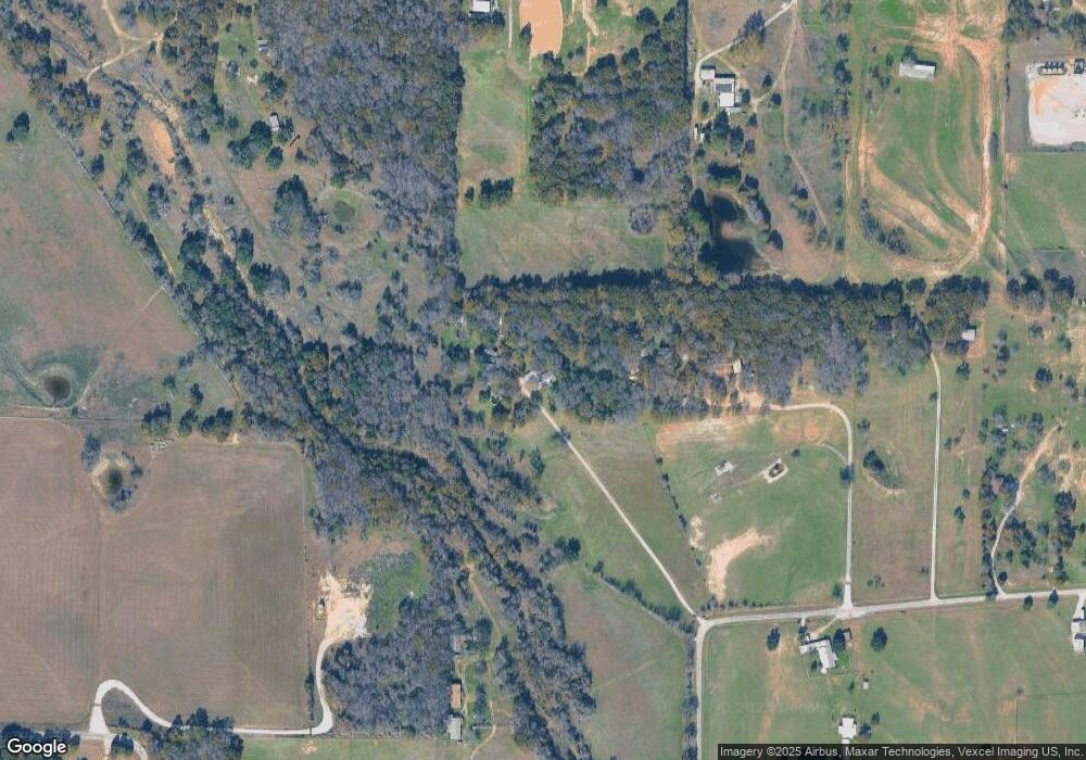 560 Kennel Rd, Springtown, TX 76082 - photo 1