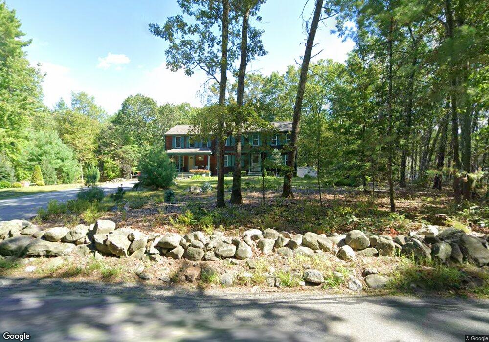 566 Old Dunstable Rd, Groton, MA 01450 - photo 1